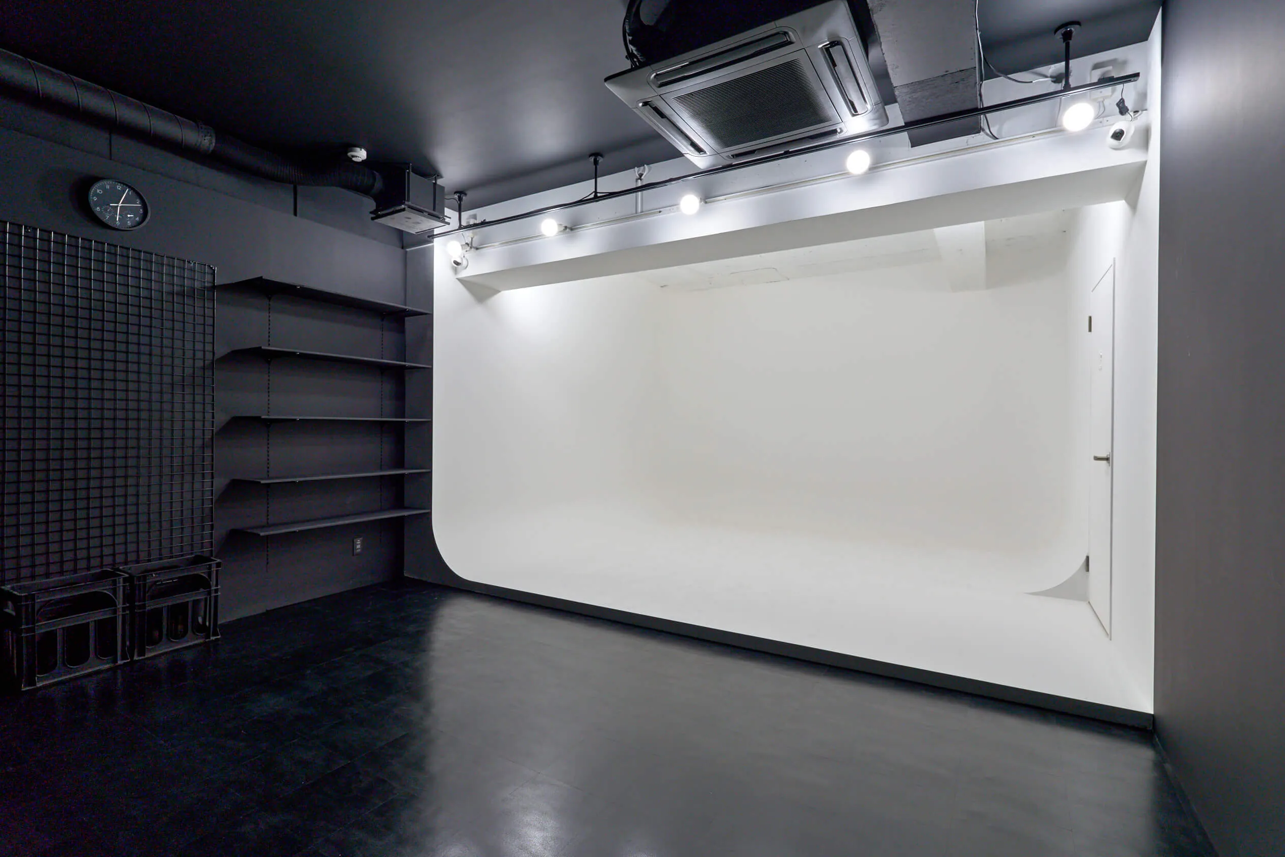 STUDIO 4696 青山店のスタジオ内観