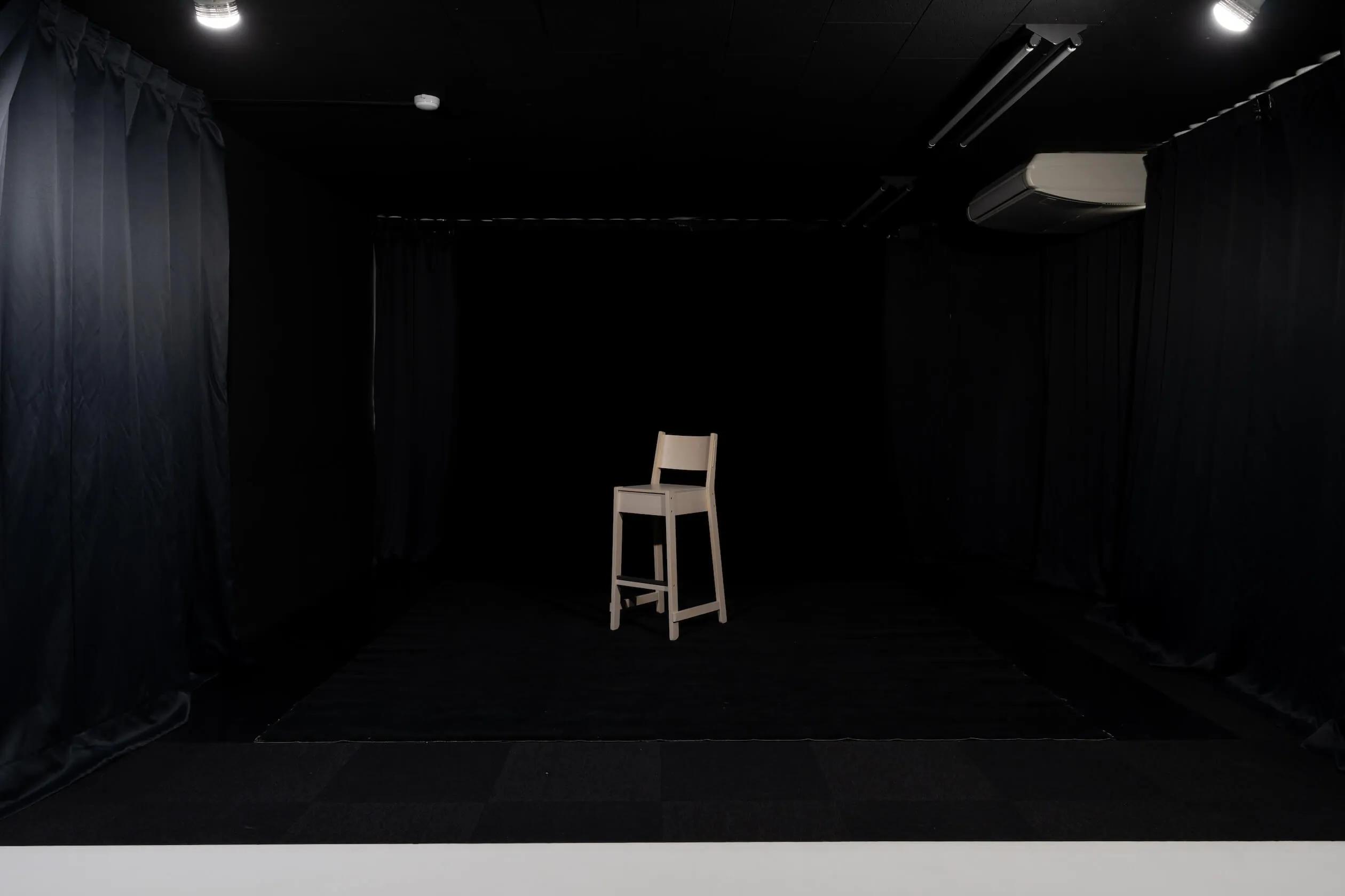 STUDIO 4696 池袋店のスタジオ内観
